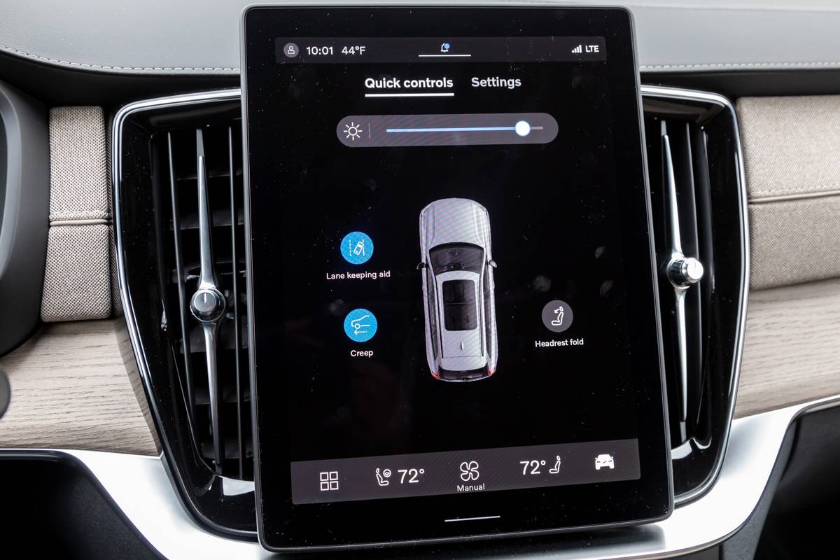 volvo xc90 hybrid 2025 36 interior center stack display scaled jpg