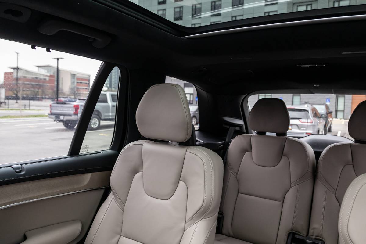 volvo xc90 hybrid 2025 45 interior visibility scaled jpg