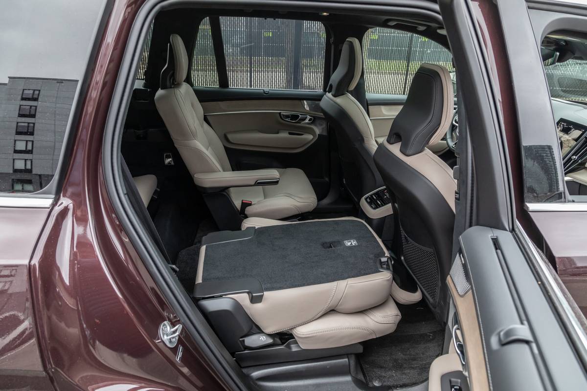 volvo xc90 hybrid 2025 50 interior second row scaled jpg