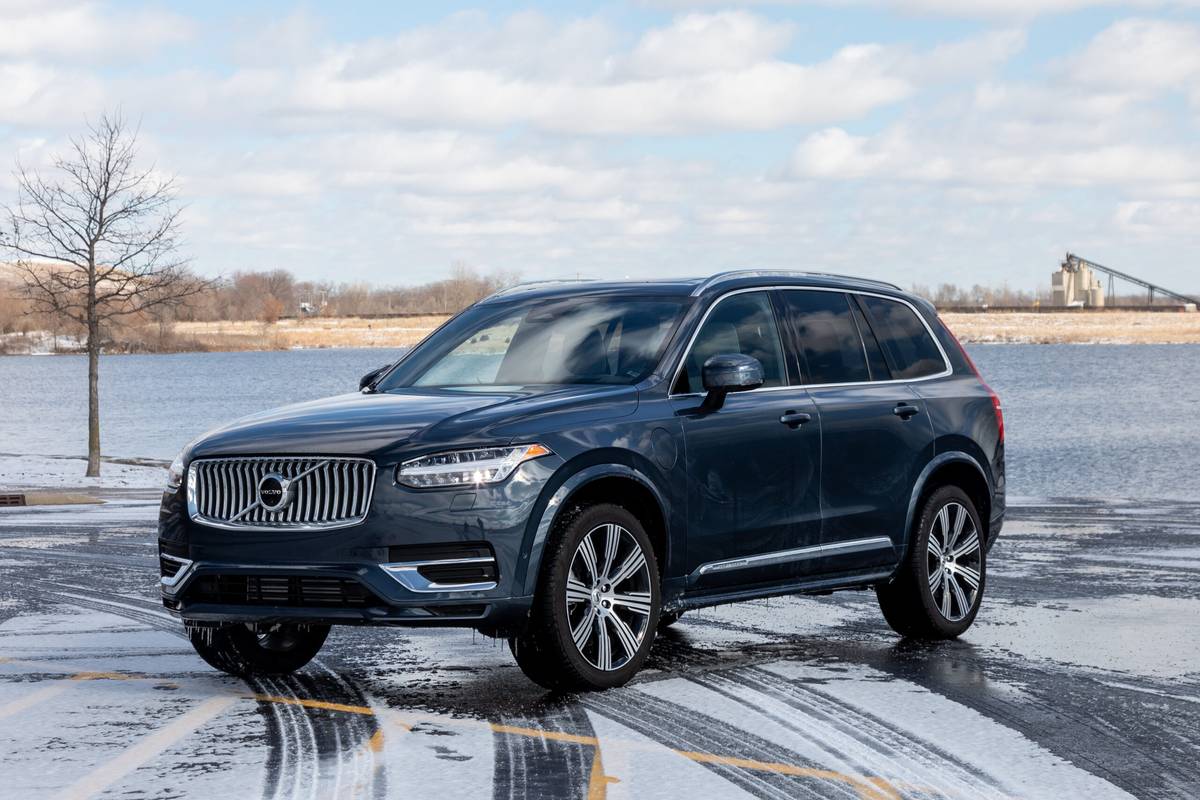 Is the 2023 Volvo XC90 Recharge a Good SUV? 5 Pros and 3 Cons