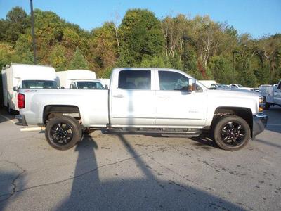 Used 2017 Chevrolet Silverado 2500 Ltz Crew Cab Pickup In